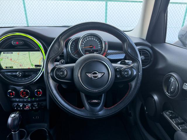 MINI クーパーS 純正ナビ JCWステアリング パドルシフト クルコン スポーツモード BT USB AUX ETC LEDヘッドライト F/Rドラレコ ブラックアルミ(16枚目)