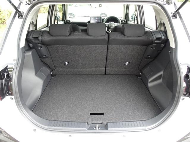 ライズ Ｚ　４ＷＤ　登録済未使用車　９インチディスプレイオーディオ　クリアランスソナー　オートクルーズコントロール　レーンアシスト　衝突被害軽減システム　ＴＶ　オートライト　ＬＥＤヘッドランプ　アルミホイール（16枚目）