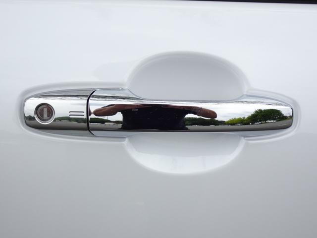 ライズ Ｚ　４ＷＤ　登録済未使用車　９インチディスプレイオーディオ　クリアランスソナー　オートクルーズコントロール　レーンアシスト　衝突被害軽減システム　ＴＶ　オートライト　ＬＥＤヘッドランプ　アルミホイール（45枚目）