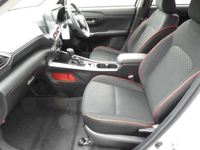 ライズ Ｚ　４ＷＤ　登録済未使用車　９インチディスプレイオーディオ　クリアランスソナー　オートクルーズコントロール　レーンアシスト　衝突被害軽減システム　ＴＶ　オートライト　ＬＥＤヘッドランプ　アルミホイール（64枚目）