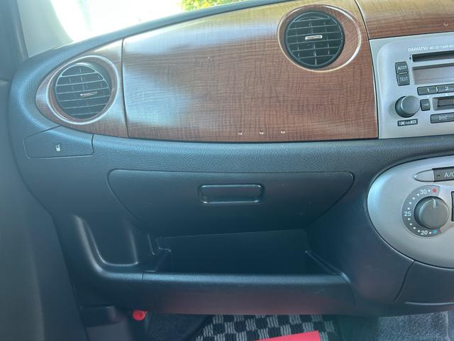 ミラジーノ プレミアムＸ　プレミアムＸ　ＭＯＭＯステアリング　純正ホイルホイル（21枚目）