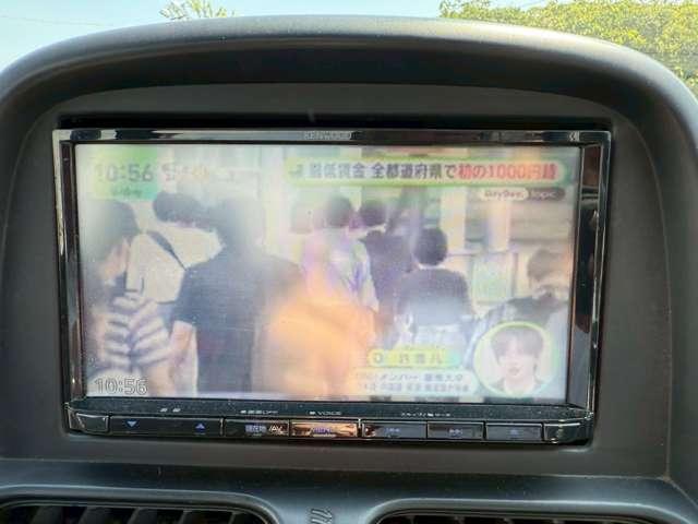 ダットサントラック 社外ヘッドランプ/社外ナビ/社外AW/ETC(7枚目)