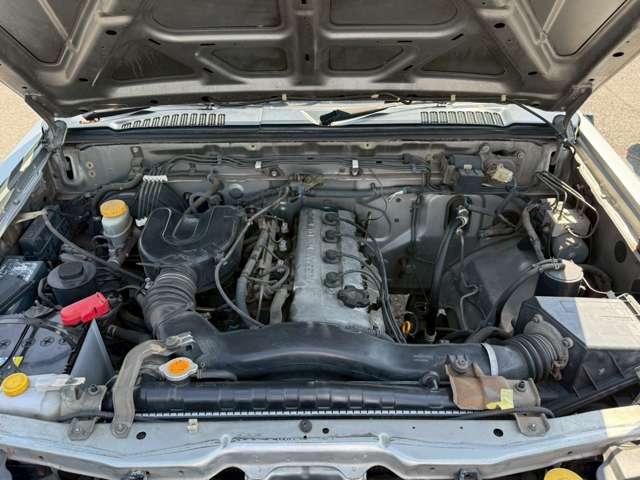 ダットサントラック 社外ヘッドランプ/社外ナビ/社外AW/ETC(17枚目)