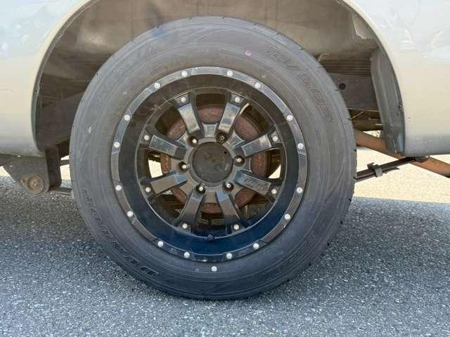 ダットサントラック 社外ヘッドランプ/社外ナビ/社外AW/ETC(28枚目)