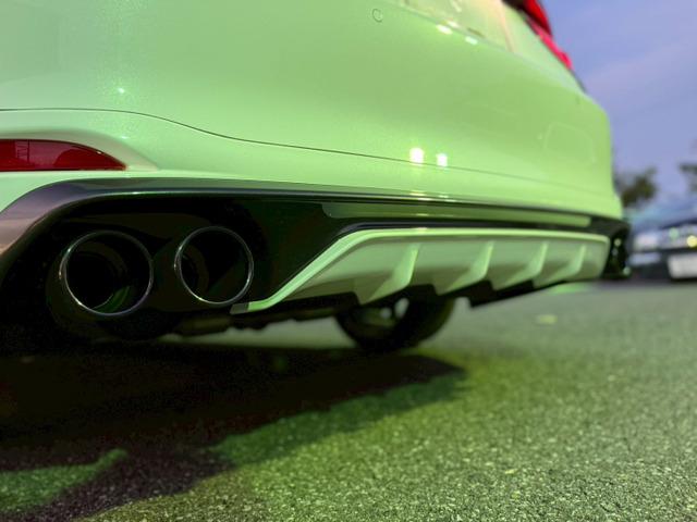 ＥＳ ＥＳ３００ｈ　Ｆスポーツ　ＴＥＤエアロ　ＴＤＲマフラー　トランクスポイラー　サンルーフ　マークレビンソン　デジタルインナーミラー　赤革シート（10枚目）