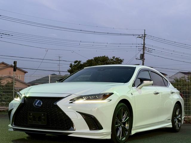 ＥＳ ＥＳ３００ｈ　Ｆスポーツ　ＴＥＤエアロ　ＴＤＲマフラー　トランクスポイラー　サンルーフ　マークレビンソン　デジタルインナーミラー　赤革シート（20枚目）