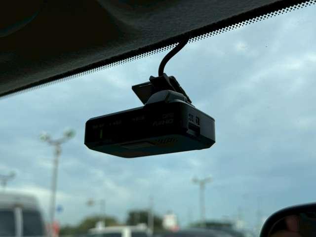 セレナ ハイウェイスター　４ＷＤ／後席モニタ／全周囲カメラ／クルコン／ドラレコ（4枚目）