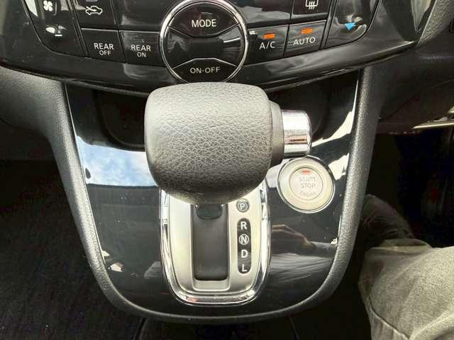 セレナ ハイウェイスター　４ＷＤ／後席モニタ／全周囲カメラ／クルコン／ドラレコ（11枚目）