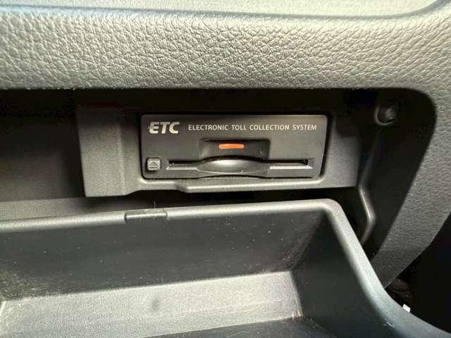 セレナ ハイウェイスター　４ＷＤ／後席モニタ／全周囲カメラ／クルコン／ドラレコ（17枚目）