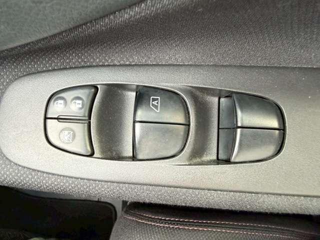 セレナ ハイウェイスター　４ＷＤ／後席モニタ／全周囲カメラ／クルコン／ドラレコ（21枚目）