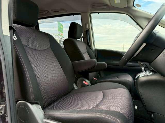 セレナ ハイウェイスター　４ＷＤ／後席モニタ／全周囲カメラ／クルコン／ドラレコ（25枚目）