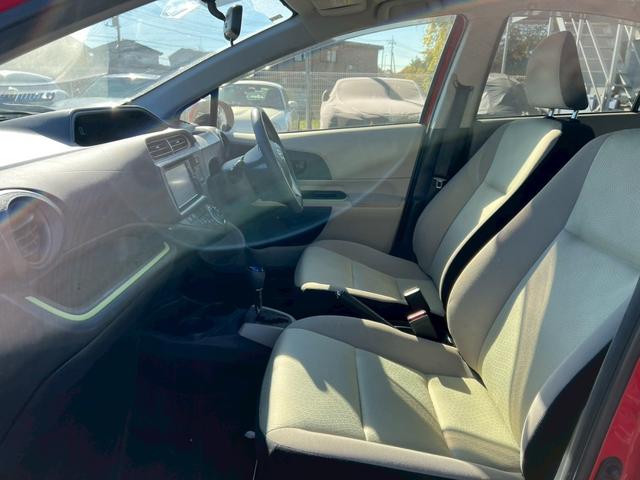 アクア S キーレスエントリ 安全ボディ オートエアコン デュアルエアバック ESC パワーウィンドウ パワーステアリング SRS ABS アイストップ(8枚目)