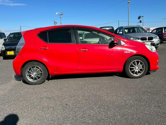 アクア S キーレスエントリ 安全ボディ オートエアコン デュアルエアバック ESC パワーウィンドウ パワーステアリング SRS ABS アイストップ(31枚目)