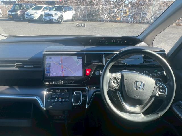 ステップワゴンスパーダ ｅ：ＨＥＶスパーダ　Ｇ・ＥＸ　ホンダセンシング　ＢＬＵＥＴＯＯＴＨ　ＤＶＤ視聴可　オートライト　エアバック　地デジ　電動格納ミラー　クルコン　スマキー　ＬＥＤランプ　禁煙　ＵＳＢ接続　リアエアコン　アイドリングストップ　シ－トヒ－タ－　Ｂモニ（29枚目）