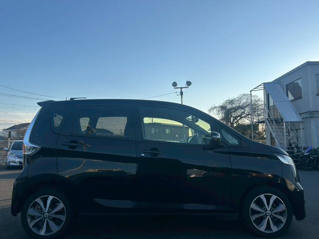 デイズ ハイウェイスター　Ｇターボ　純正ナビ　全周囲カメラ　フルセグ　純正アルミ（12枚目）