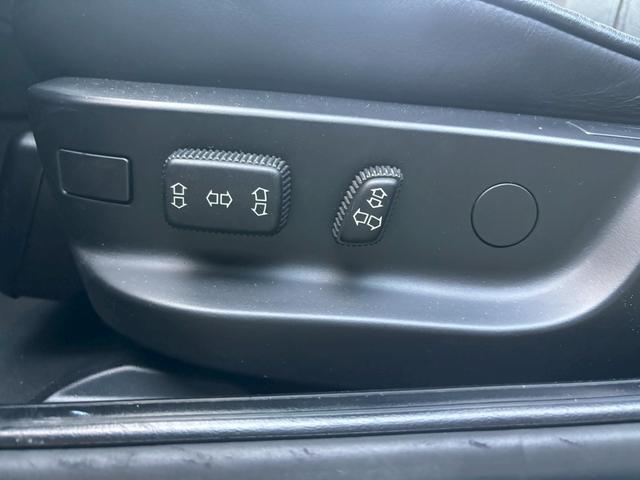 ５シリーズ ５３０ｉ　特別仕様車　ナビ　パワーシート　ＨＩＤライト　エアコン　パワーステアリング　パワーウィンドウ　運転席エアバッグ　助手席エアバッグ（35枚目）