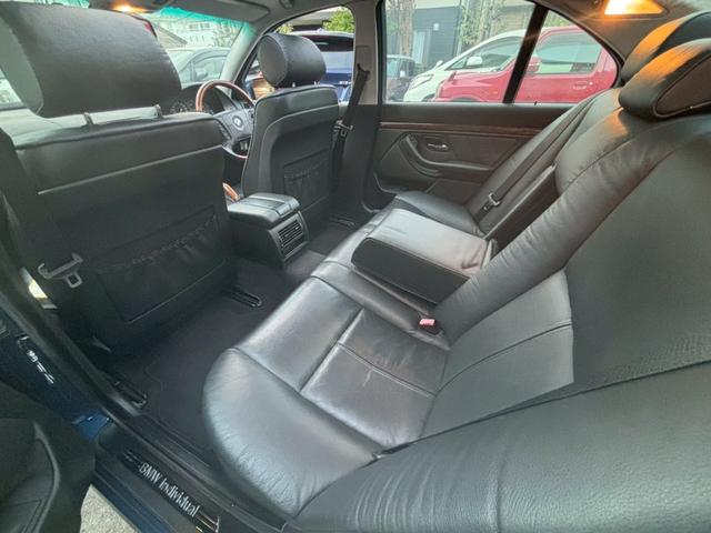 ５シリーズ ５３０ｉ　特別仕様車　ナビ　パワーシート　ＨＩＤライト　エアコン　パワーステアリング　パワーウィンドウ　運転席エアバッグ　助手席エアバッグ（39枚目）