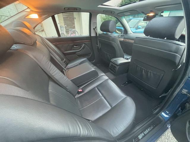 ５シリーズ ５３０ｉ　特別仕様車　ナビ　パワーシート　ＨＩＤライト　エアコン　パワーステアリング　パワーウィンドウ　運転席エアバッグ　助手席エアバッグ（41枚目）