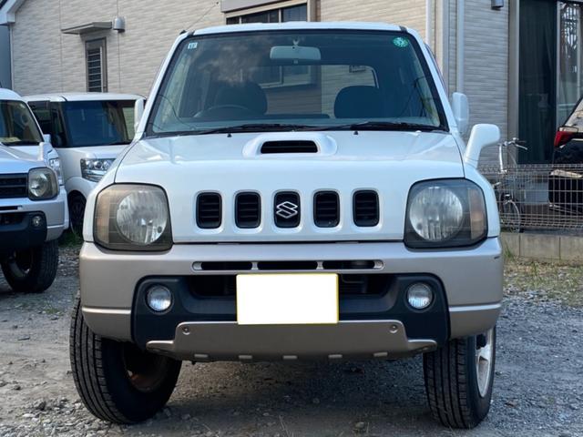 ジムニー ランドベンチャー　４ＷＤ　エアコン　パワーウィンドウ　パワーステアリング　運転席エアバッグ　助手席エアバッグ　衝突安全ボディ　キーレスエントリー（3枚目）