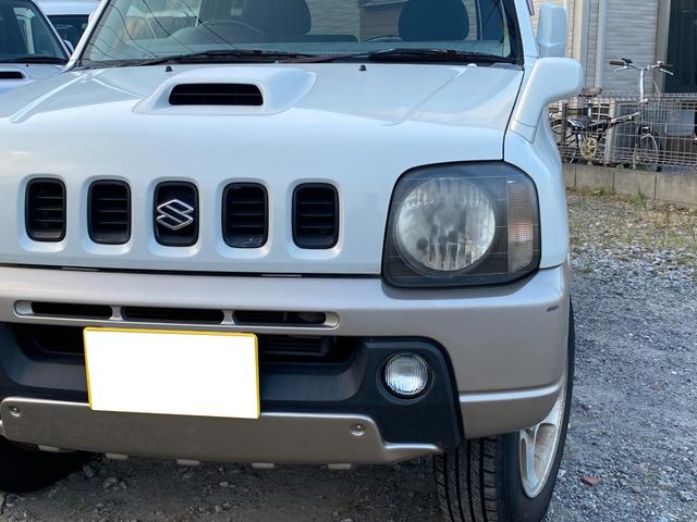 ジムニー ランドベンチャー　４ＷＤ　エアコン　パワーウィンドウ　パワーステアリング　運転席エアバッグ　助手席エアバッグ　衝突安全ボディ　キーレスエントリー（5枚目）