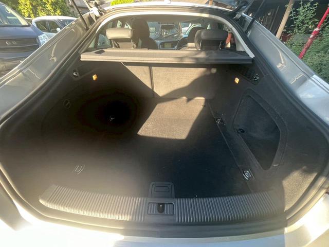 審査が不安な方でも諦めないでください！当社では他社とは異なる独自ルートでのローン審査が可能。『他でダメだったけど通った！』という声、たくさんいただいています。