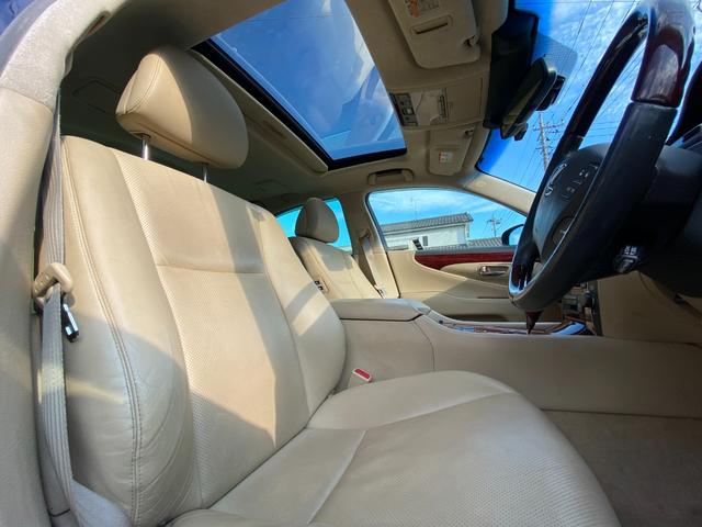 ＬＳ ＬＳ６００ｈ　Ｉパッケージ　３眼ＬＥＤ　サンルーフ　２０インチＡＷ　本革シート　バックカメラ　シートエアコン　キーレスエントリー　スマートキー　盗難防止システム（25枚目）