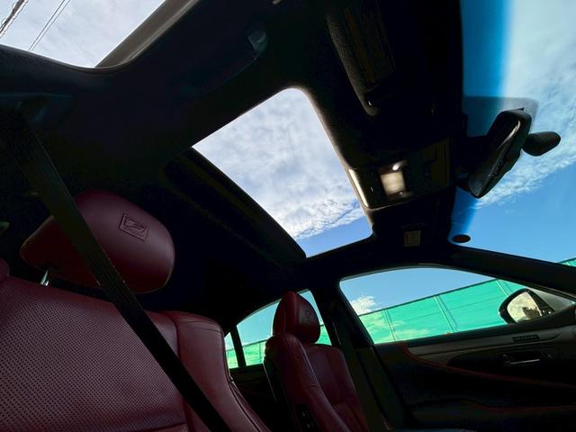 ＬＳ ＬＳ６００ｈ　Ｆスポーツ　サンルーフ　赤革シート　エアサス　フルエアロ　ハイブリッドバッテリー交換済み　エンジンスターター　カードキー　４ＷＤ　　ＥＴＣ　　１９ＡＷ　　バックモニター　Ｂｌｕｅｔｏｏｔｈ　　パワーシート（23枚目）