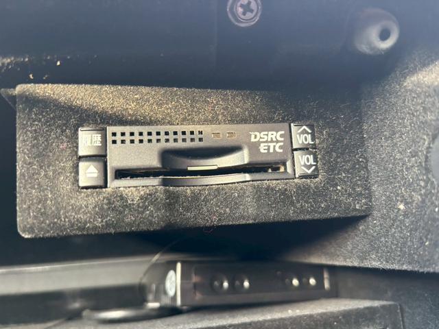 ＬＳ ＬＳ６００ｈ　Ｆスポーツ　サンルーフ　赤革シート　エアサス　フルエアロ　ハイブリッドバッテリー交換済み　エンジンスターター　カードキー　４ＷＤ　　ＥＴＣ　　１９ＡＷ　　バックモニター　Ｂｌｕｅｔｏｏｔｈ　　パワーシート（31枚目）