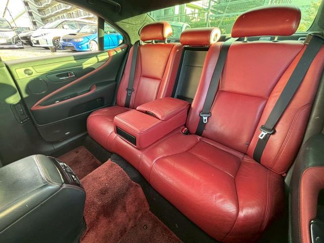 ＬＳ ＬＳ６００ｈ　Ｆスポーツ　サンルーフ　赤革シート　エアサス　フルエアロ　ハイブリッドバッテリー交換済み　エンジンスターター　カードキー　４ＷＤ　　ＥＴＣ　　１９ＡＷ　　バックモニター　Ｂｌｕｅｔｏｏｔｈ　　パワーシート（37枚目）