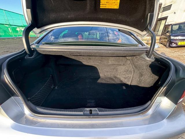 ＬＳ ＬＳ６００ｈ　Ｆスポーツ　サンルーフ　赤革シート　エアサス　フルエアロ　ハイブリッドバッテリー交換済み　エンジンスターター　カードキー　４ＷＤ　　ＥＴＣ　　１９ＡＷ　　バックモニター　Ｂｌｕｅｔｏｏｔｈ　　パワーシート（47枚目）