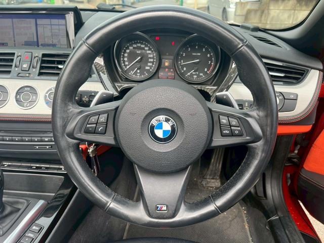 Ｚ４ ｓＤｒｉｖｅ２０ｉ　Ｍスポーツ　Ｐｅｒｆｏｒｍａｎｃｅエアロ　後期型　電動オープン　Ｂｌｕｅｔｏｏｔｈ　ＥＴＣ　シートヒーター　ＭＴモード　パワーシート　純正ＡＷ　キーレス　エンジンスタートボタン　パワステ　バックモニター（25枚目）