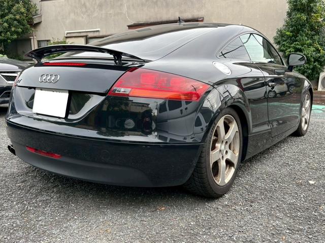 ＴＴクーペ ２．０ＴＦＳＩ　エアロスポーツ　後期仕様　リアスポイラー　ドライブレコーダー　盗難防止システム　運転席・助手席エアバッグ　パワーステアリング　パワーウィンドウ（11枚目）