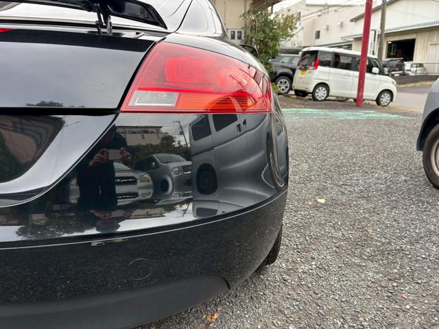 ＴＴクーペ ２．０ＴＦＳＩ　エアロスポーツ　後期仕様　リアスポイラー　ドライブレコーダー　盗難防止システム　運転席・助手席エアバッグ　パワーステアリング　パワーウィンドウ（14枚目）