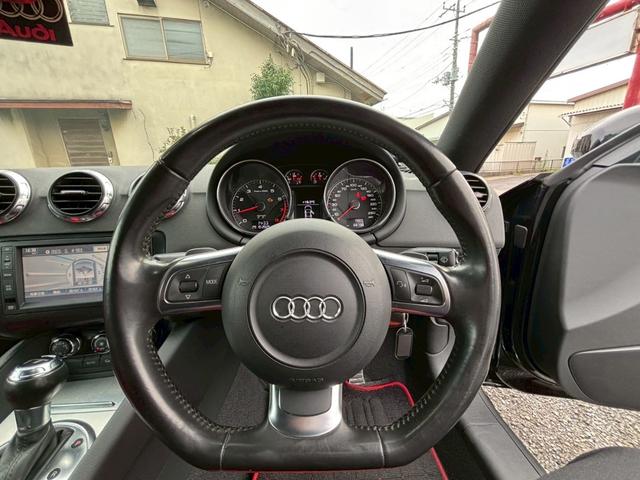 ＴＴクーペ ２．０ＴＦＳＩ　エアロスポーツ　後期仕様　リアスポイラー　ドライブレコーダー　盗難防止システム　運転席・助手席エアバッグ　パワーステアリング　パワーウィンドウ（16枚目）