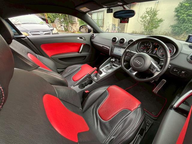 ＴＴクーペ ２．０ＴＦＳＩ　エアロスポーツ　後期仕様　リアスポイラー　ドライブレコーダー　盗難防止システム　運転席・助手席エアバッグ　パワーステアリング　パワーウィンドウ（39枚目）