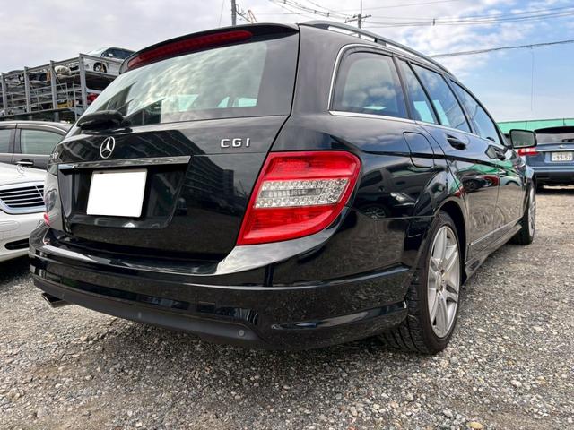 Cクラスステーションワゴン C200CGIブルーエフィシェンシWアバンG ワンオーナー車 ETC サンルーフ ルーフレール レザーシート パワーシート バックモニター 盗難防止装置 パワーウィンドウ パワーステアリング 運転席・助手席・サイドエアバッグ(11枚目)