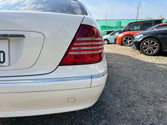 Sクラス S320 S500仕様 サンルーフ パワーシート レザーシート パワーステアリング パワーウィンドウ 運転席・助手席・サイドエアバッグ(13枚目)
