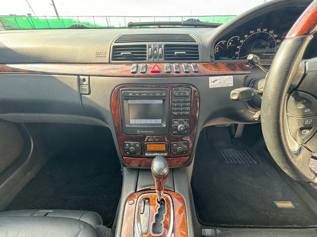 Sクラス S320 S500仕様 サンルーフ パワーシート レザーシート パワーステアリング パワーウィンドウ 運転席・助手席・サイドエアバッグ(22枚目)