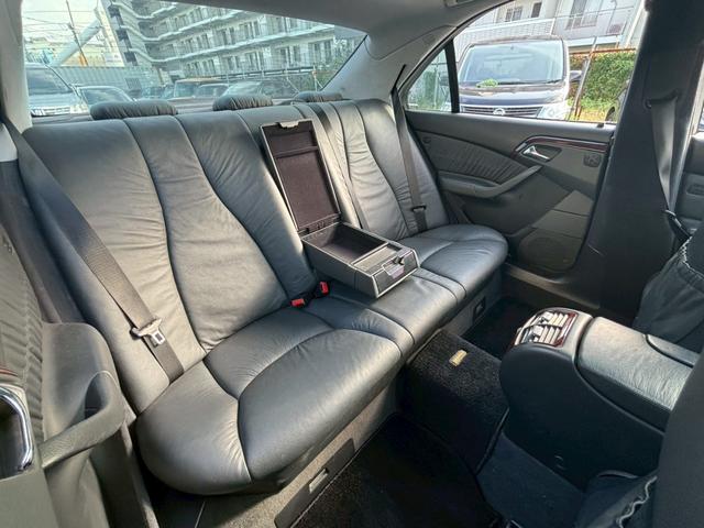Sクラス S320 S500仕様 サンルーフ パワーシート レザーシート パワーステアリング パワーウィンドウ 運転席・助手席・サイドエアバッグ(31枚目)