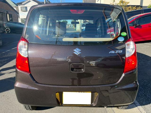 アルト F 5速MT キーレスエントリー パワーウィンドウ パワーステアリング 盗難防止システム 衝突安全ボディ 運転席・助手席エアバッグ(7枚目)