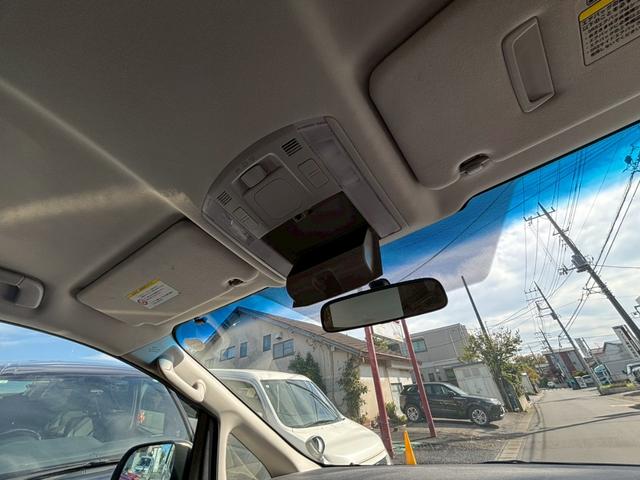 ヴェルファイア ３．５Ｚ　ワンオーナー車　クリアランスソナー　盗難防止システム　衝突安全ボディ　パワーステアリング　パワーウィンドウ　キーレスエントリー　スマートキー　運転席・助手席・サイドエアバッグ　フルフラット　３列シート（19枚目）