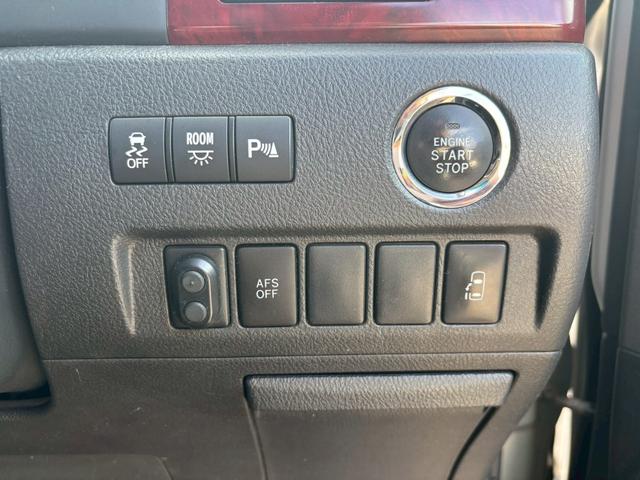 ヴェルファイア ３．５Ｚ　ワンオーナー車　クリアランスソナー　盗難防止システム　衝突安全ボディ　パワーステアリング　パワーウィンドウ　キーレスエントリー　スマートキー　運転席・助手席・サイドエアバッグ　フルフラット　３列シート（22枚目）