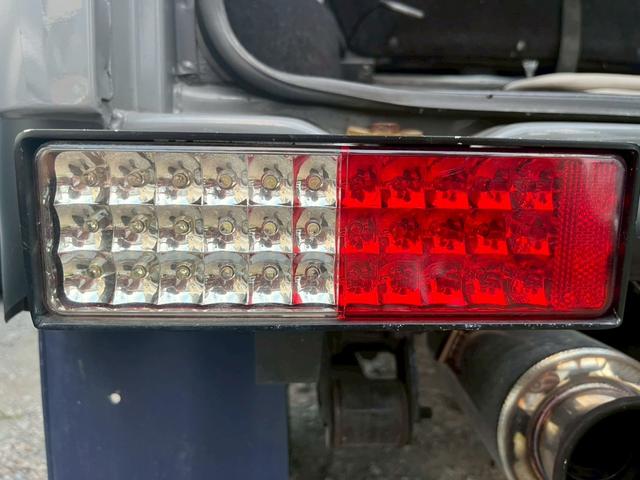 ジムニー バン 5速MT 4WD 社外ハンドル 社外バンパー 社外マフラー 全塗装済 デジタルインナーミラー ドライブレコーダー(21枚目)