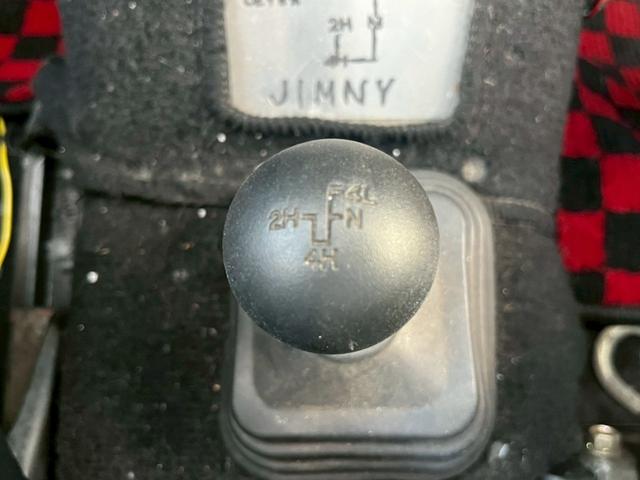 ジムニー バン 5速MT 4WD 社外ハンドル 社外バンパー 社外マフラー 全塗装済 デジタルインナーミラー ドライブレコーダー(34枚目)