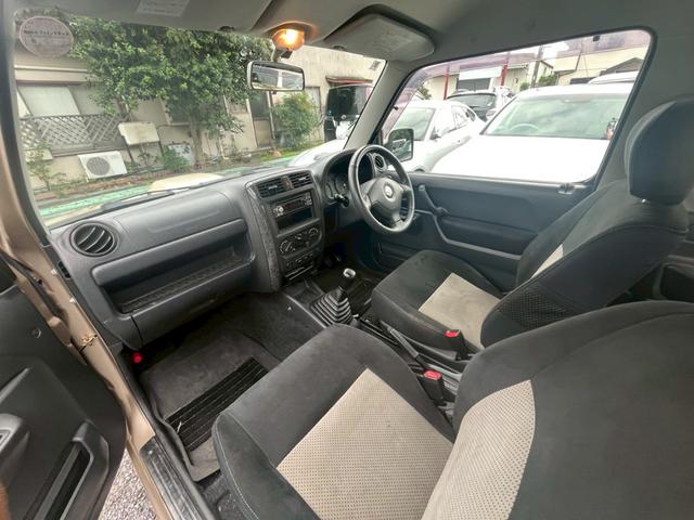 ジムニー ワイルドウインド 5速MT 16インチAW シートヒーター 寒冷地仕様 ルーフレール パワステ パワーウィンドウ 運転席・助手席エアバッグ エアコン クーラー フロントフォグランプ(19枚目)