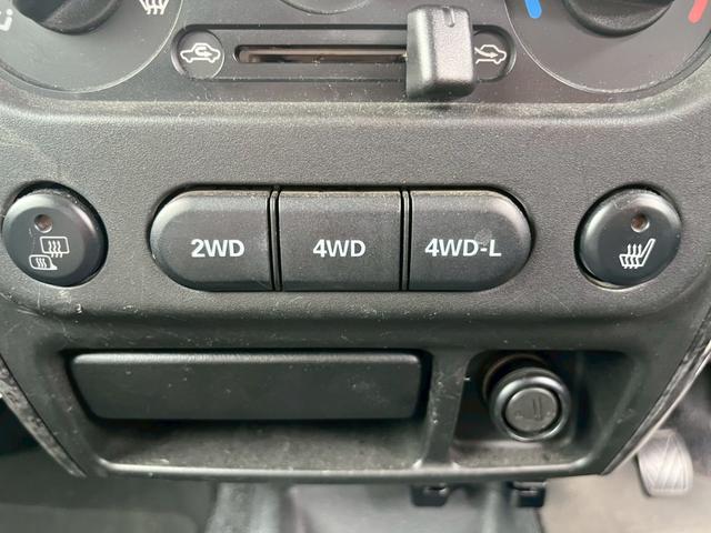 ジムニー ワイルドウインド 5速MT 16インチAW シートヒーター 寒冷地仕様 ルーフレール パワステ パワーウィンドウ 運転席・助手席エアバッグ エアコン クーラー フロントフォグランプ(30枚目)