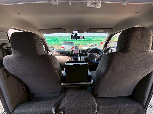 NV350キャラバンバン ロングDX 平床 スライドドア パワーウィンドウ キーレス 運転席エアバッグ バックモニター TV(19枚目)