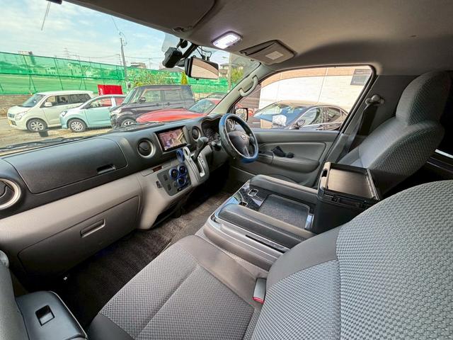 NV350キャラバンバン ロングDX 平床 スライドドア パワーウィンドウ キーレス 運転席エアバッグ バックモニター TV(23枚目)