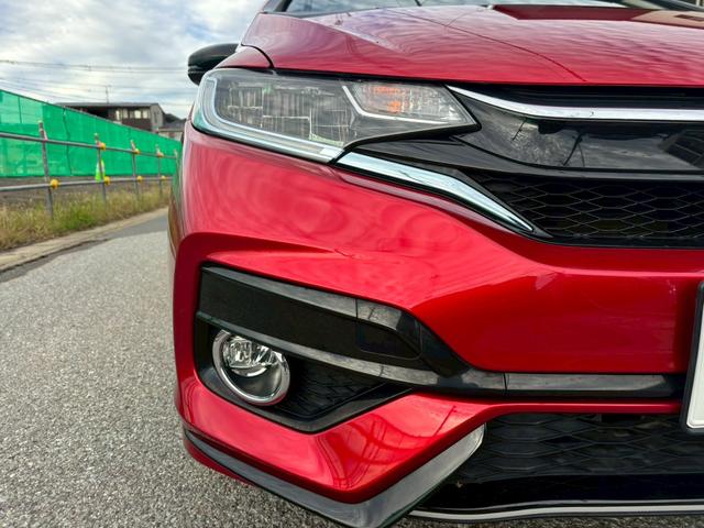 フィットハイブリッド Hondaディーラー記録簿 平成30年から令和7年 ETC クルーズコントロール 地デジ Bluetooth CD DVD AM/FM ディーラーオプションナビ バックモニター ドライブレコーダー前後(9枚目)