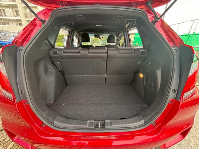 フィットハイブリッド Hondaディーラー記録簿 平成30年から令和7年 ETC クルーズコントロール 地デジ Bluetooth CD DVD AM/FM ディーラーオプションナビ バックモニター ドライブレコーダー前後(14枚目)